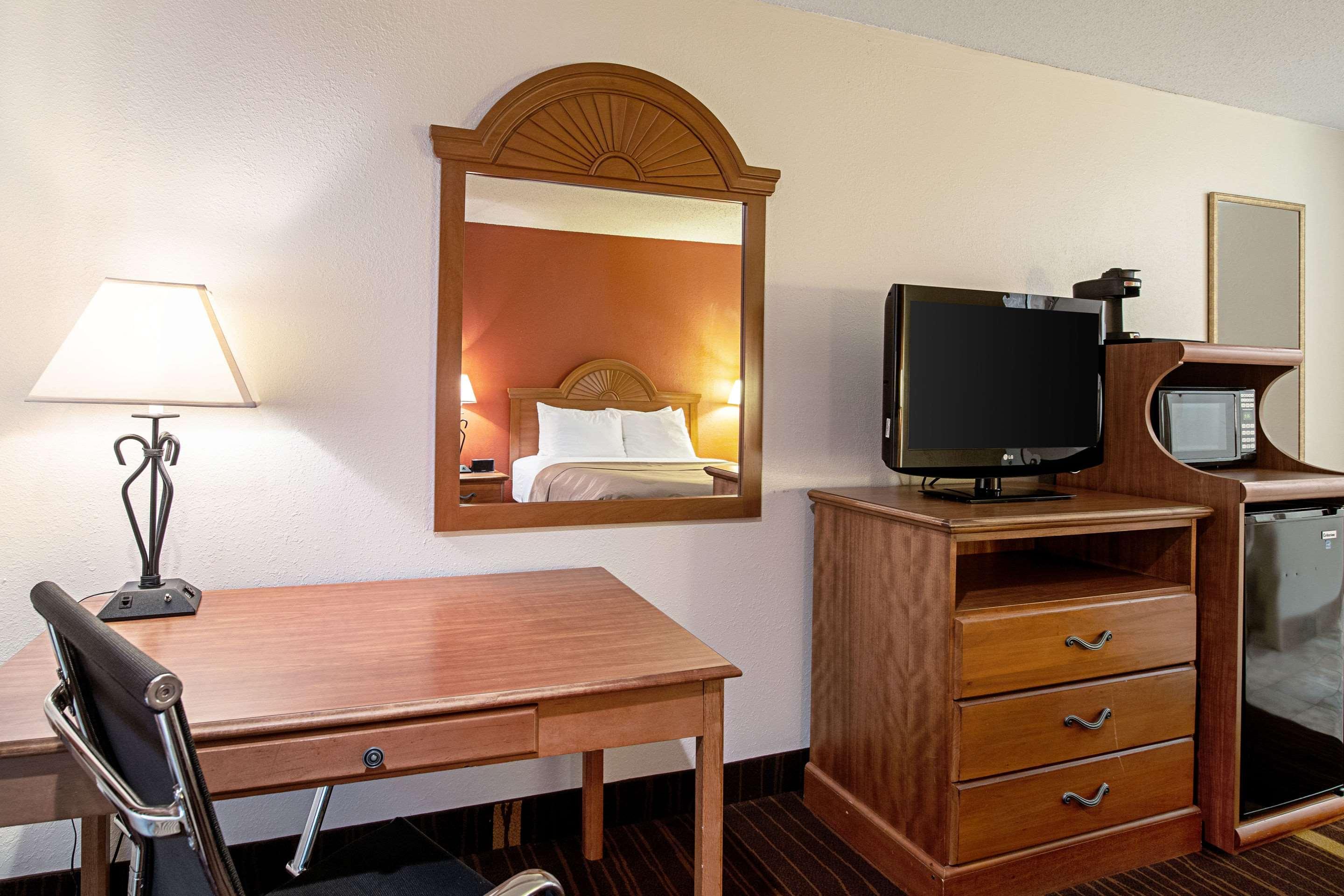 Quality Inn Aberdeen Exteriör bild